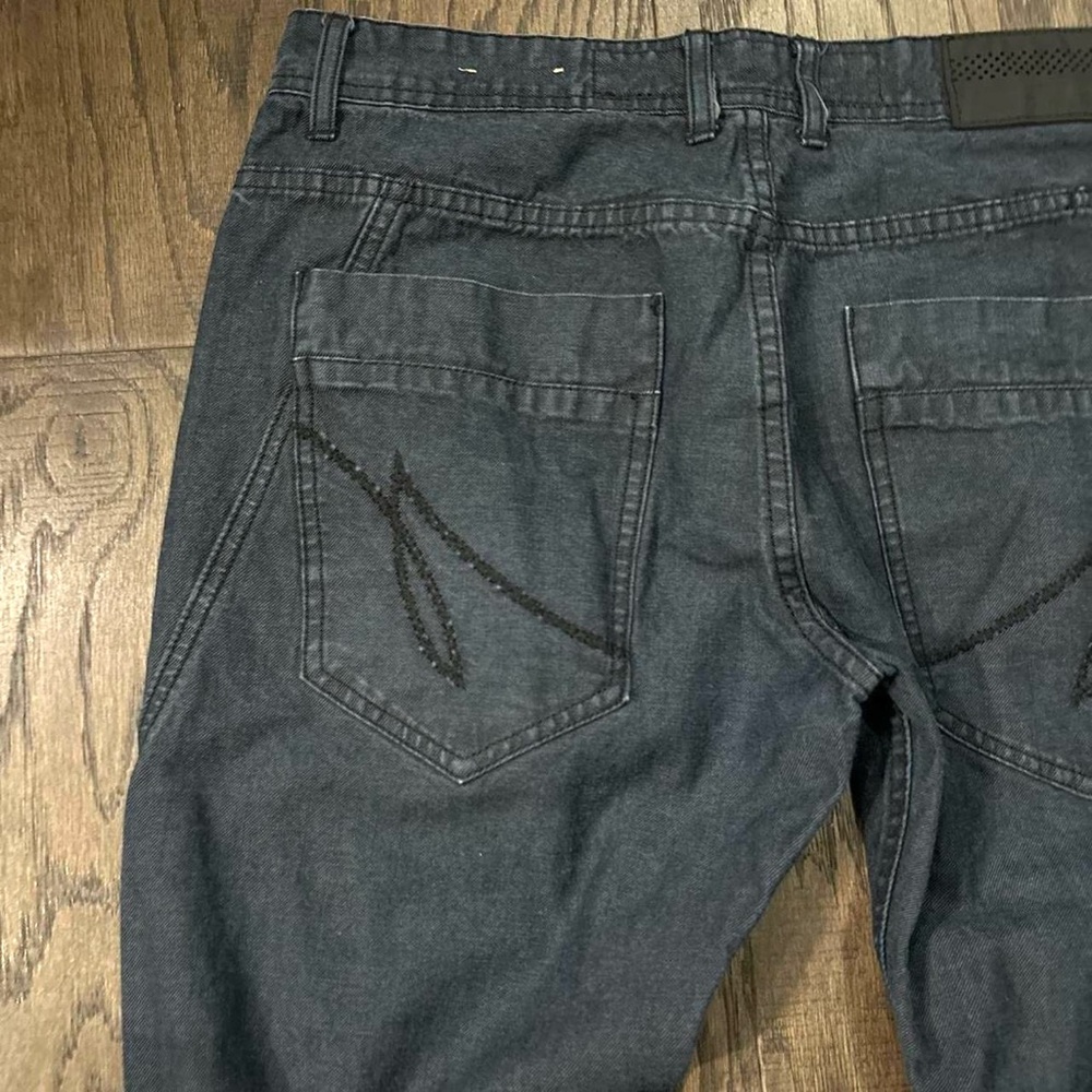 Jeans - Picture 3 of 15